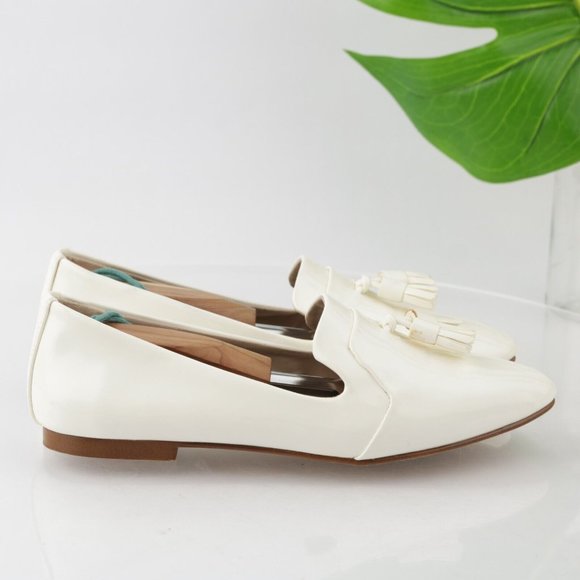 Elegant White Tassel Loafers for Women - Picture 5 of 12